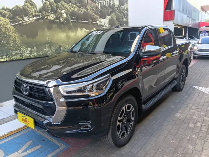 Toyota Hilux CD SRX 4X4 2.8 TDI 16V Diesel Aut. 2023