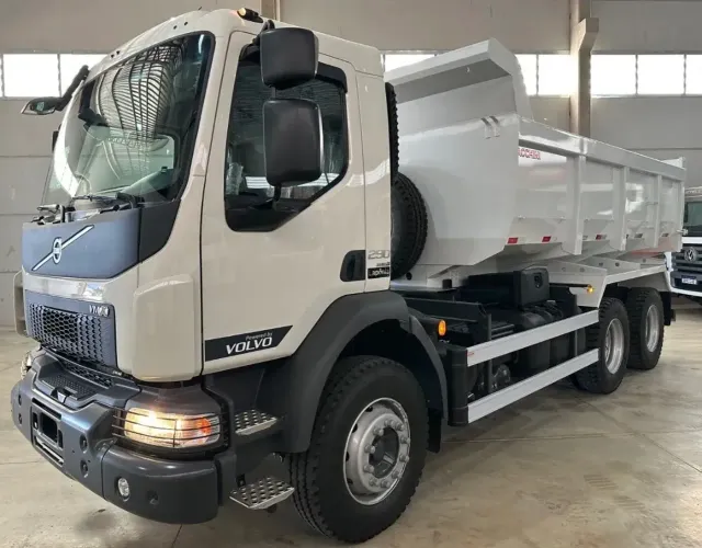 Volvo VM 290