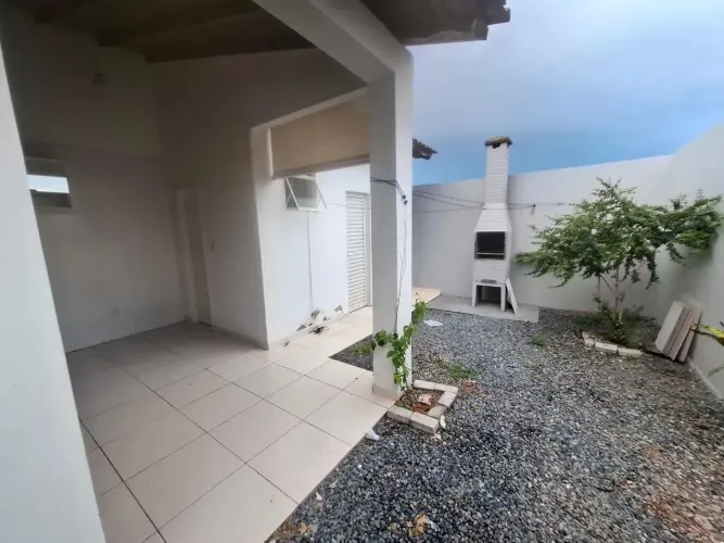 Imóvel para aluguel possui 130 metros quadrados com 3 quartos em Jardim Imperial - Cuiabá