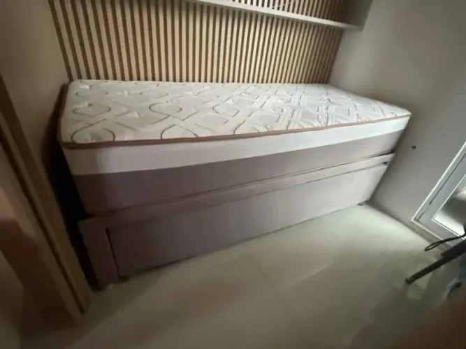 Cama Box Solteiro com Gaveta - Semi Nova | Sob Medida
