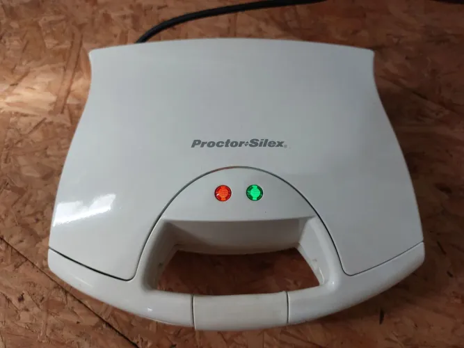 WAFFLE BAKER MODEL 26000 TYPE ST17 - 220V