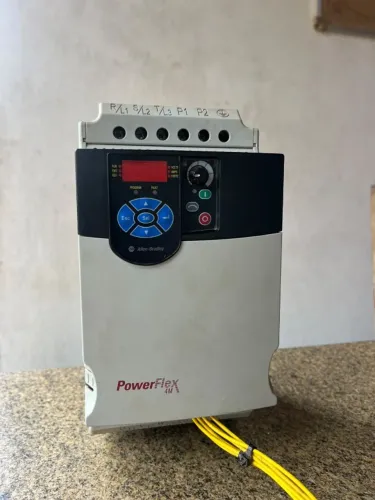 Inversor de Frequência Allen-Bradley 10 HP - 380-480V