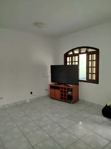 Oportunidade - Casa - Vila Tesouro - 4 Dormitórios - 146m² - Estuda Permuta.