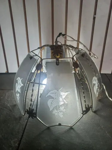 Lustre antigo placas de vidro no estado