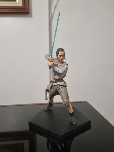 Rey 1/10 - Iron Studios