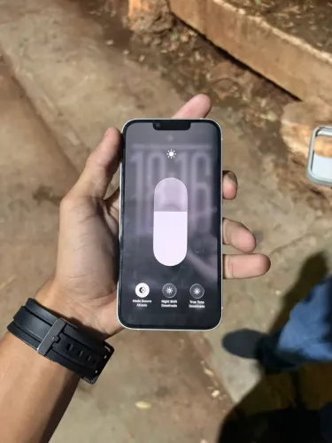 iPhone 13 