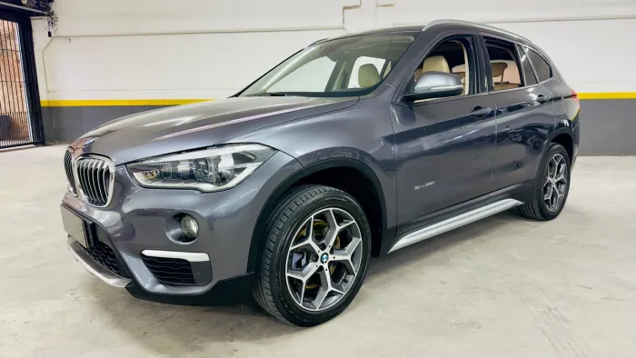 BMW X1 Sdrive 20I X-line 2.0 TB Active Flex 2018