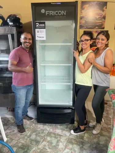 REFRIGERADOR VERTICAL 569 LITROS FRICON