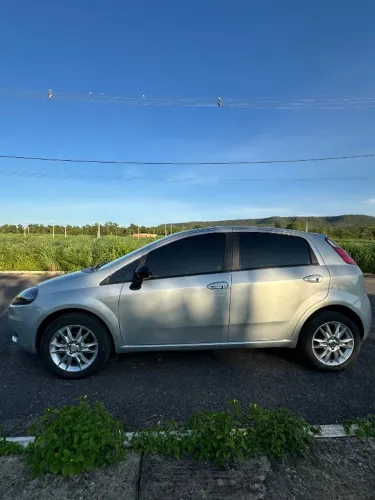 Fiat Punto Attractive Italia 1.4 F.flex 8V 5P 2012