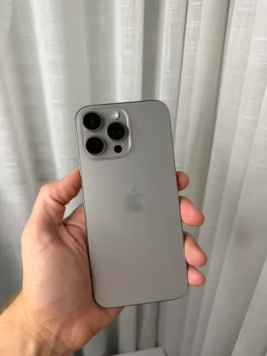 iPhone 16 pro Max 256GB Seminovo