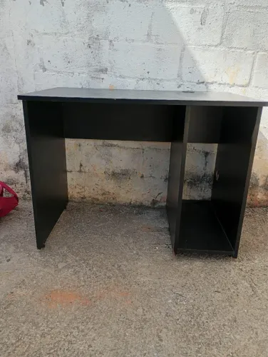 Escrivaninha / mesa para computador