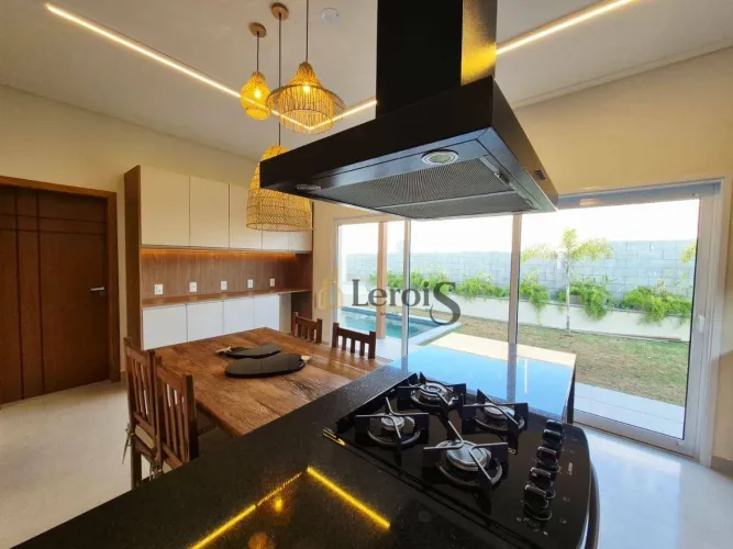 Casa com 3 dormitórios à venda, 199 m² por R$ 2.200.000 - Condomínio Reserva Saint Paul - 