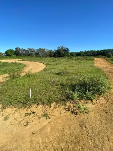 Vende-se lote com 307,53m² em Cariacica Sede - Cariacica - ES