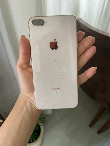 iPhone 8 Plus