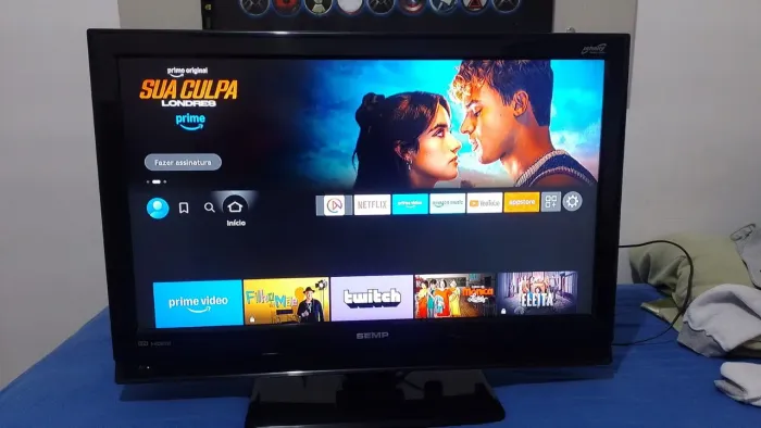 Televisão 32 polegadas Semp Toshiba.