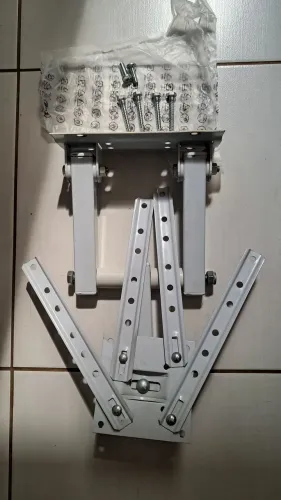 Suporte Articulado para TV LCD/LED 10" a 42" em Aço - Completo com Parafusos