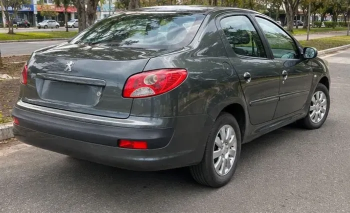 Peugeot 207 Sed. Passion XR Sport 1.4 Flex 8V 4P 2010