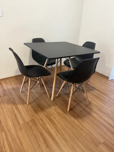 KIT MESA COM 4 CADEIRAS OFERTA