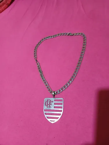 Cordao de aço cirúrgico do flamengo com a medalha 
