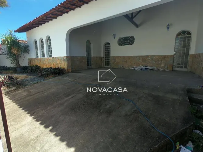 Casa com 3 dormitórios à venda, 357 m² por R$ 1.100.000,00 - Itapoã - Belo Horizonte/MG