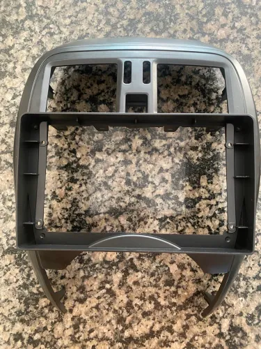Moldura multimídia Nissan March