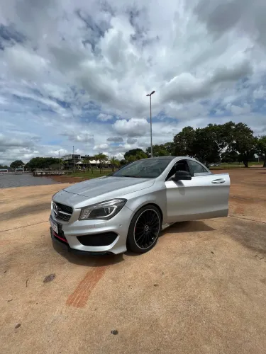 Mercedes-Benz CLA-250 Sport 4matic 2.0 16V 211cv Aut. 2015