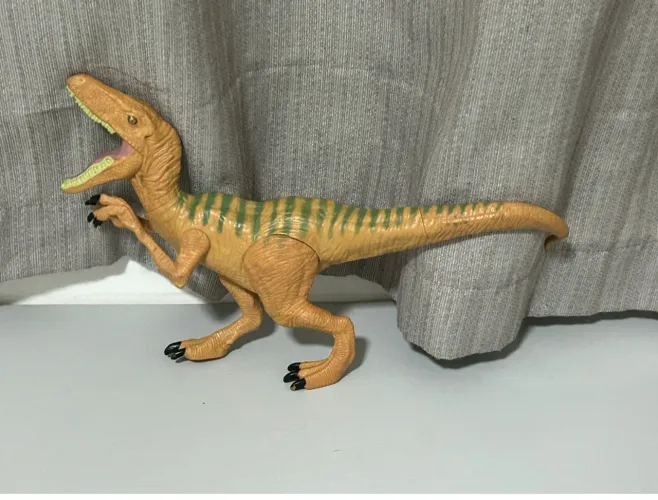 Velociraptor Jurassic World Hasbro RARO
