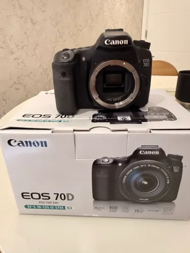 Câmera Cânon 70d somente corpo + 1 bateria extra