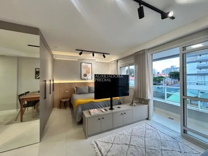 Studio completo e mobiliado no Jardim Atlântico | Florianópolis