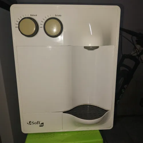 Filtro Purificador de Água Gelada Refrigerado com Compressor Soft Slim Everest  Branco