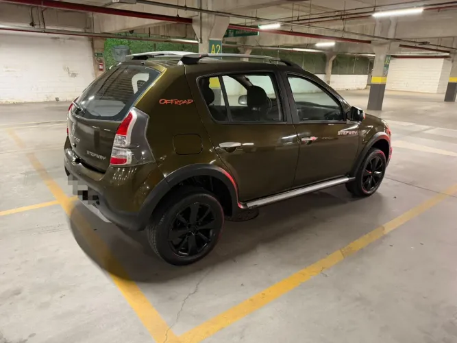 Renault Sandero Stepway Hi-flex 1.6 16V 5P Aut. 2013