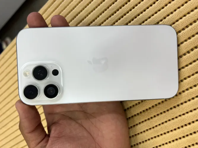 iPhone 16 pro Max de 512 gigas todo original