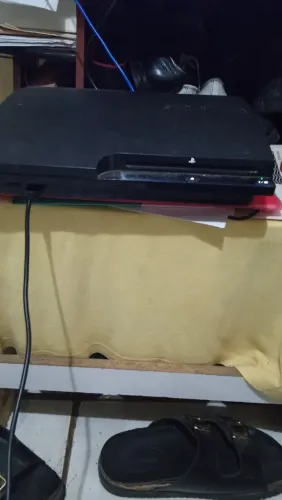 Vendo esse PS3 usado mais com uma boa condições no valor de r$ r$ 800