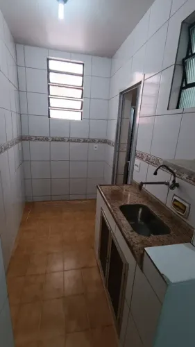 ALUGO CASA DE VILA EM RAMOS-RJ