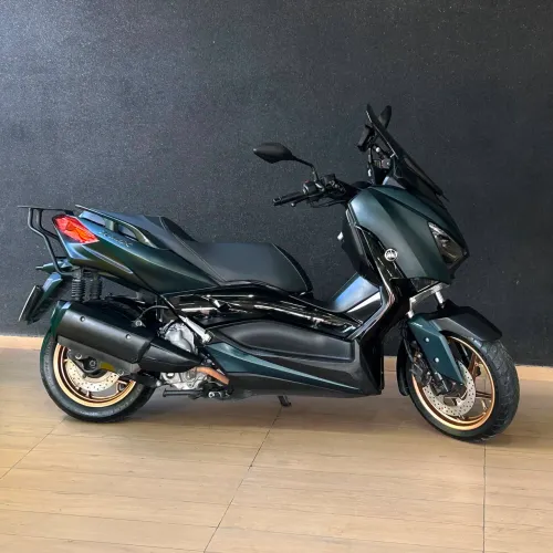 YAMAHA XMAX 250 2024