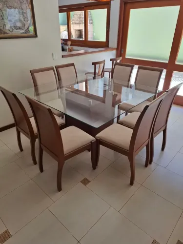 Mesa de vidro com 8 cadeiras 1,50x1,50m