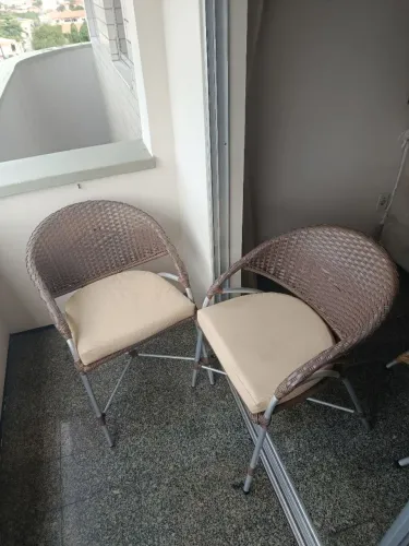 cadeiras semi-novas