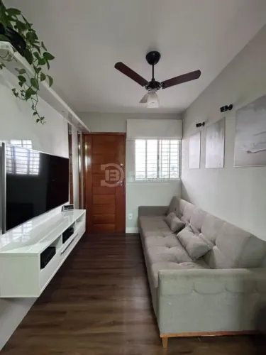 Oportunidade ! Apartamento à venda - 2 quartos e 1 vaga de garagem - Penha