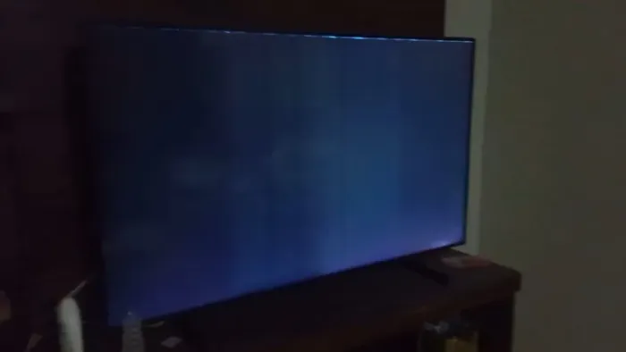 TV Samsung 50' AU8000 com DEFEITO