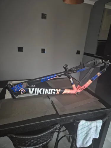 Quadro Viking Tuff 25 