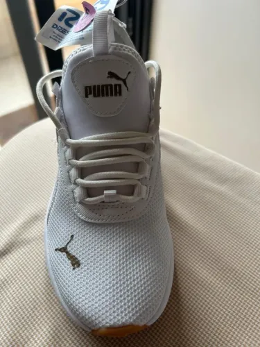 Vendo tênis marca Puma. Tamanho Brasil 34  R$ 320,00