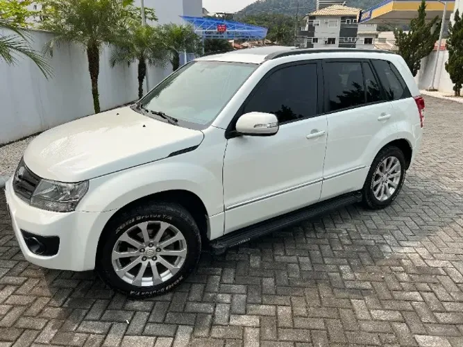 Suzuki Grand Vitara 2.0 16V 4x2/4x4 5P Aut. 2014