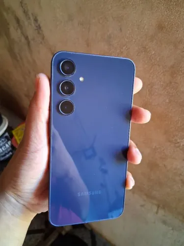 Vendo celular a35 5G 