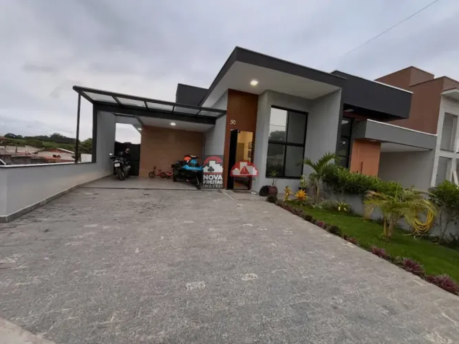 Venda de Linda Casa no Residencial Vila Romana - Pindamonhangaba/SP