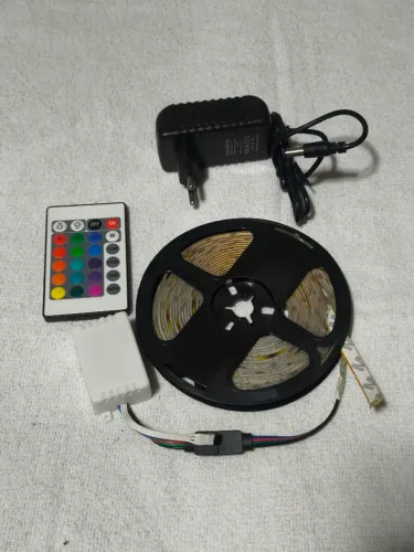 Fita led rgb com controle remoto