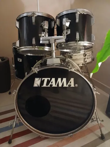 Bateria Tama Rock Star - Timbre poderoso 