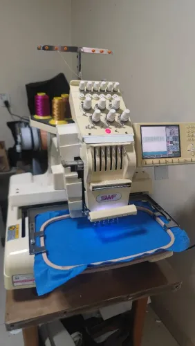 Máquina de Bordar SWF