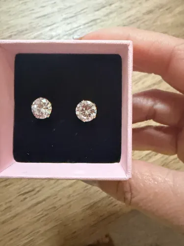Brinco ponto de luz em ouro 18 k