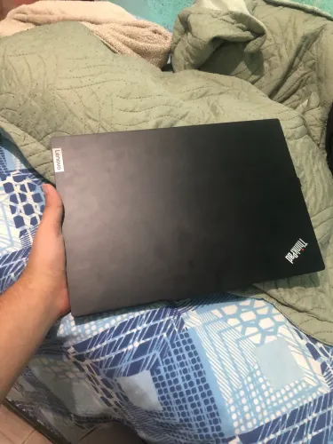 Lenovo Thinkpad Gen6 / Ryzen 5 7535U 16GB RAM SSD256 (ainda na garantia lenovo)