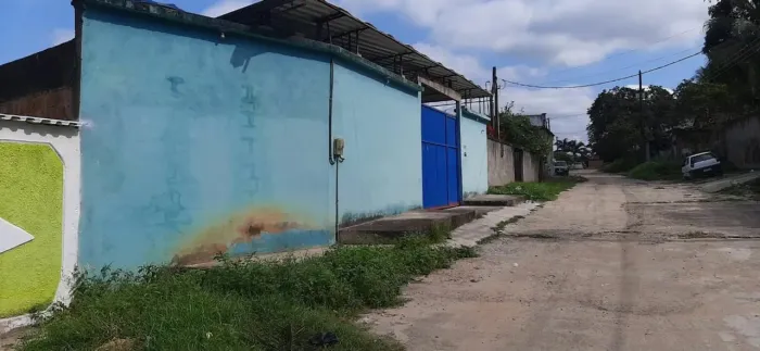 Galpão em Rua Rui Correia - Shangri-lá - Belford Roxo/RJ